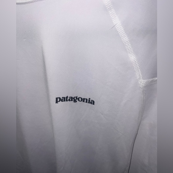 Patagonia work out shirt - Picture 2 of 5